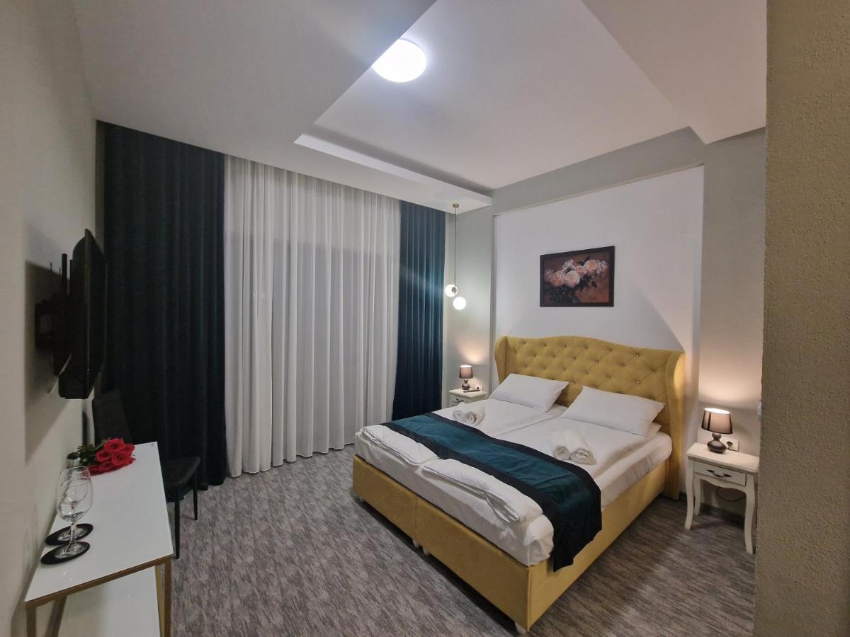 Art'S Luxury Boutique Hotel Орадеа Екстериор снимка