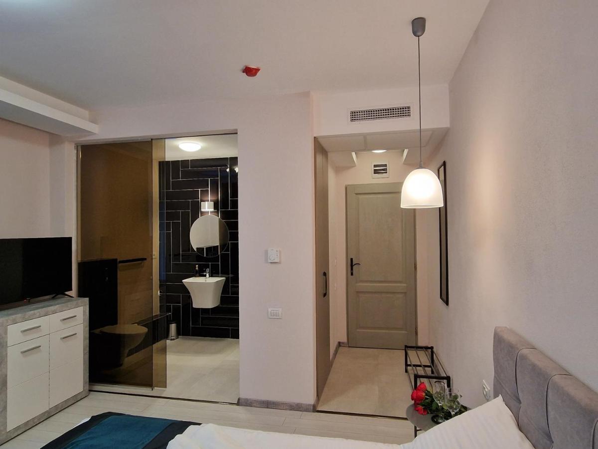 Art'S Luxury Boutique Hotel Орадеа Екстериор снимка