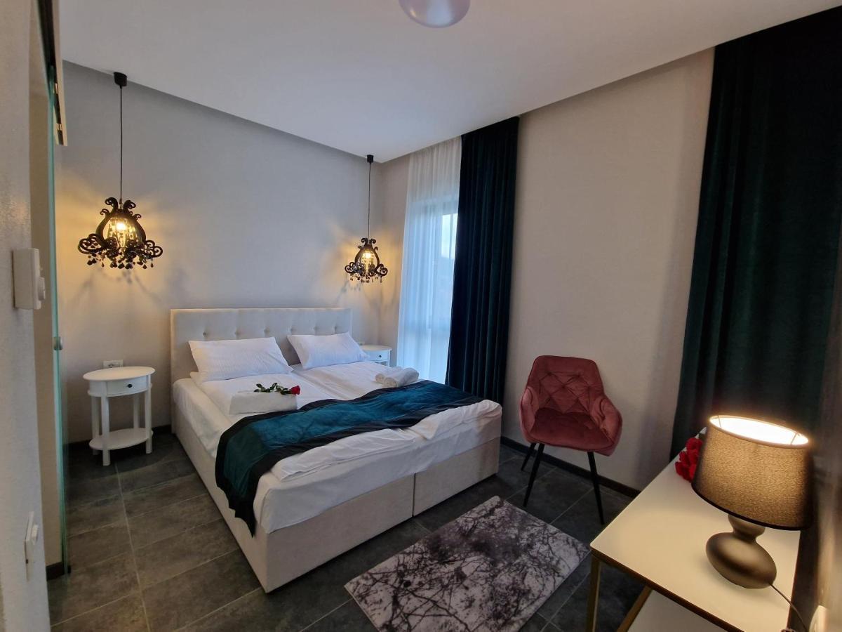 Art'S Luxury Boutique Hotel Орадеа Екстериор снимка