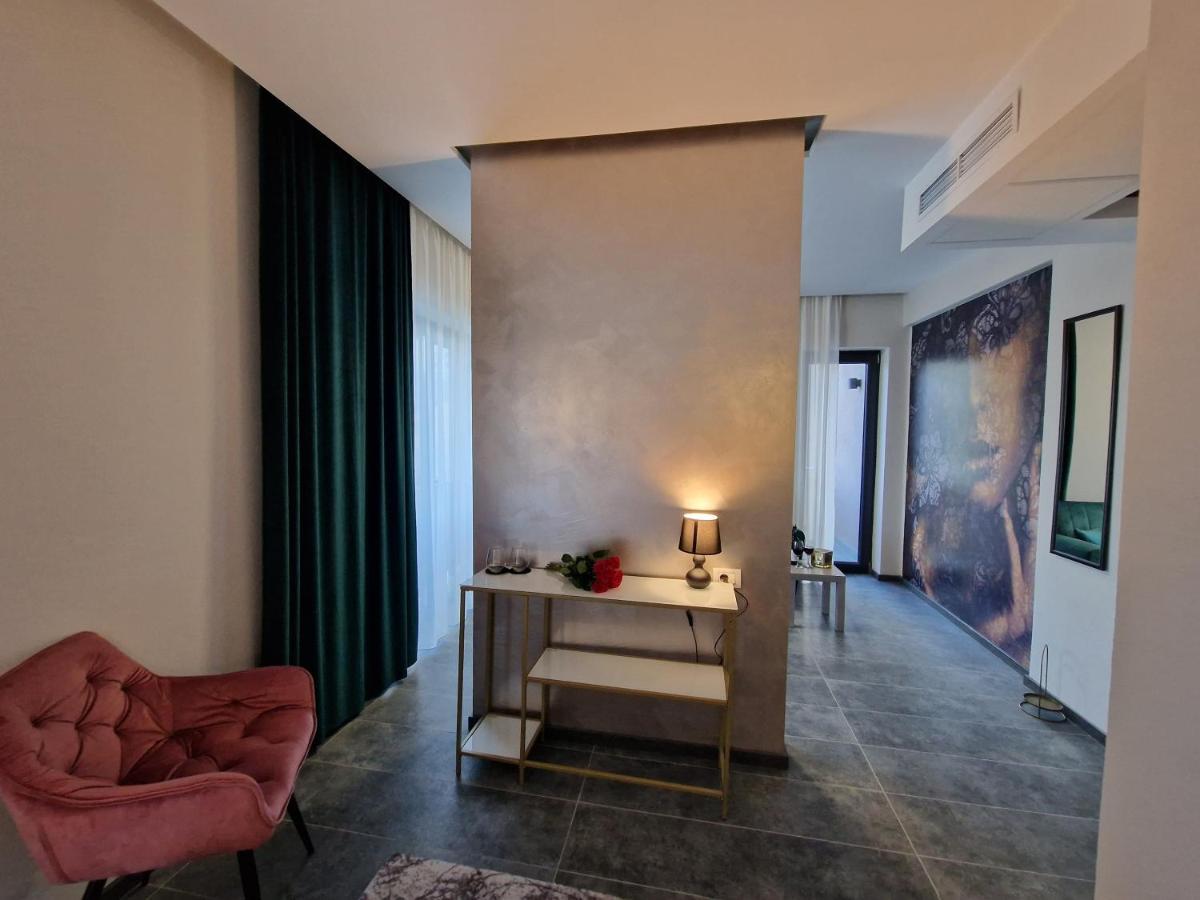 Art'S Luxury Boutique Hotel Орадеа Екстериор снимка