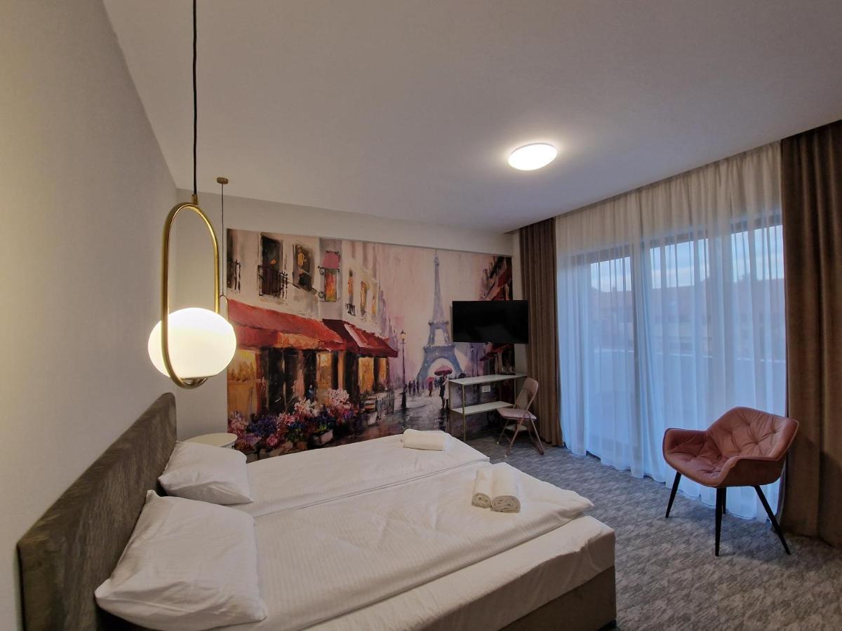 Art'S Luxury Boutique Hotel Орадеа Екстериор снимка